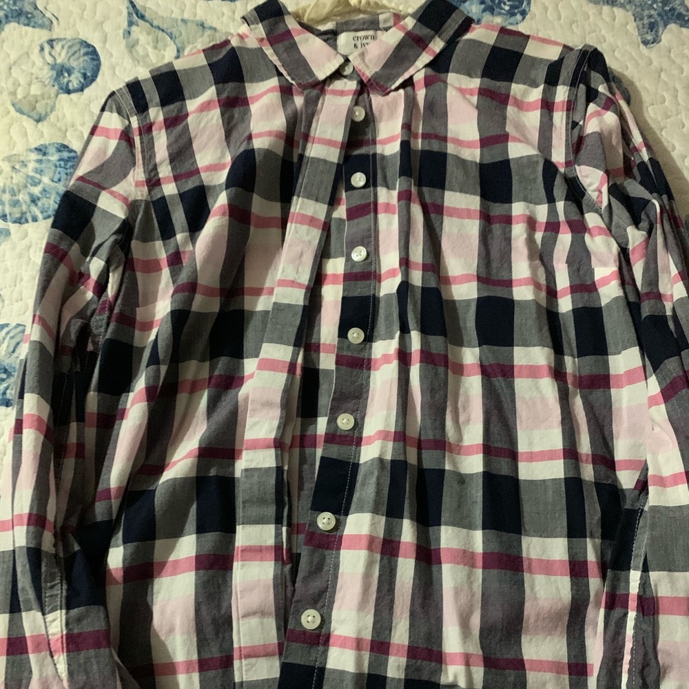 Button down long sleeve shirt